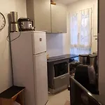 Sunny Appartement Close To Metro